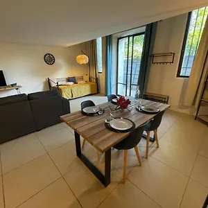 Appartement Douceur De Provence, Maubec (Vaucluse)